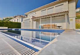 Вилла 4-х ком. в Кушадасы, Айдын, Турция №23330