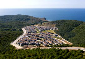 Квартира 2,5+1 в Benim Kentim, Армутлу, Ялова