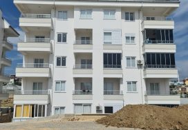 Квартира 3+1 в новом доме в Конаклы, Аланья