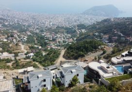 Земельный участок 1637 м2 в Тепе, Аланья