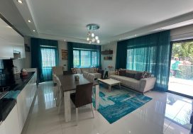 Продается квартира 2+1 в Аланье, район Карыджак – 50 м до моря, с мебелью и богатой инфраструктурой