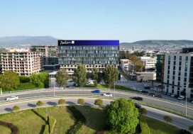 Квартира 2+1 в Radisson Blu Hotel Барнова Измир