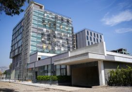 Квартира 1+1 в Radisson Blu Hotel Барнова Измир